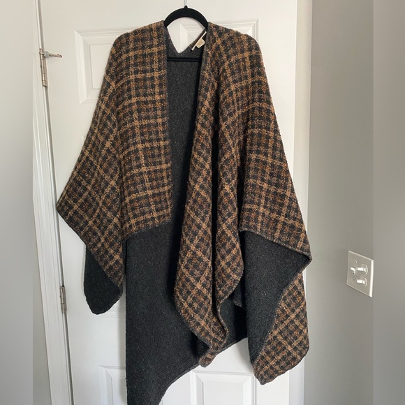 boyne valley weavers Sweaters - Boyne Valley Weavers -handcrafted in Ireland- Pancho/Shrug